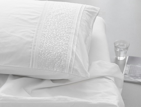 Essenza Aylin overtrek katoen percale wit,borduur, romantisch beddegoed,online verkoop,kant , slaapkenner ,info@theobot.nl.j